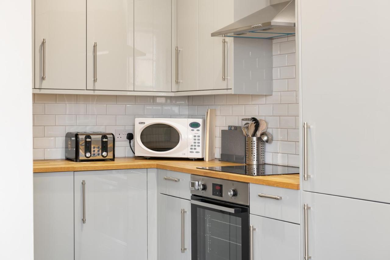 Georgian 2 Bed Apartment With 3 Bathrooms And Parking Exterior foto