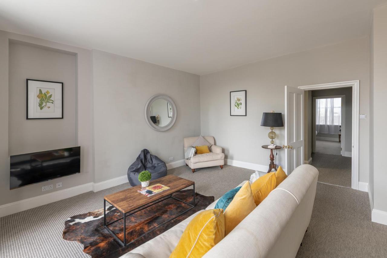 Georgian 2 Bed Apartment With 3 Bathrooms And Parking Exterior foto
